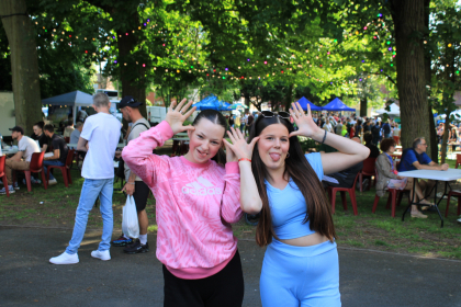 25 05 24  21 33 54 0