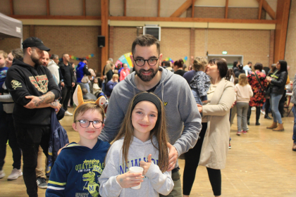 30 03 24  18 42 53 0