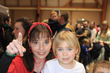 30 03 24  20 24 27 0