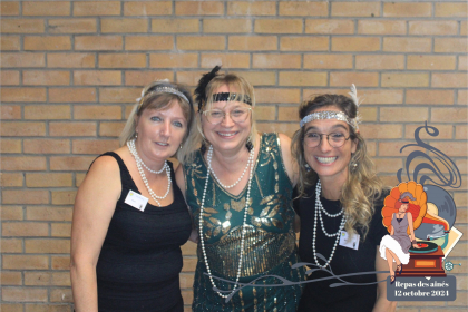 12_10_24__19_11_35_Composition