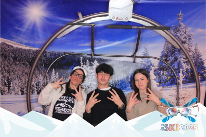 18_01_25__23_18_23_Composition