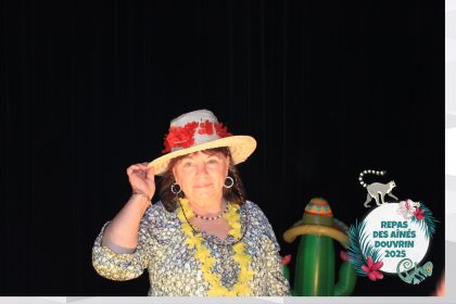 18_10_25__21_18_04_Composition