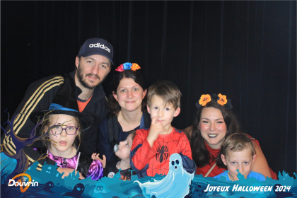 31_10_24__23_34_55_Composition