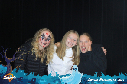 31_10_24__23_44_06_Composition