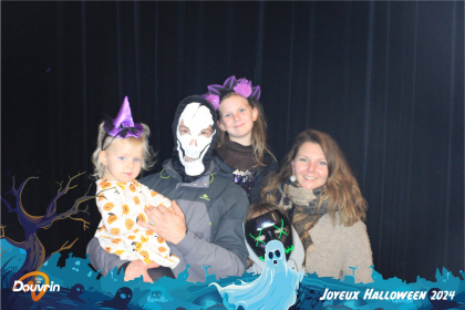 31_10_24__23_54_04_Composition