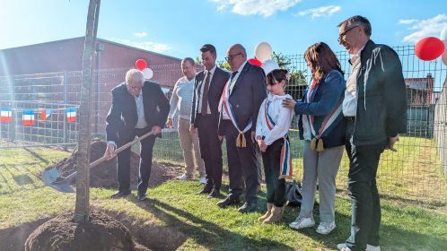 PXL_20250509_164938467