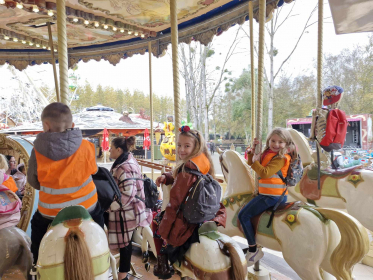 received_1632370734349296